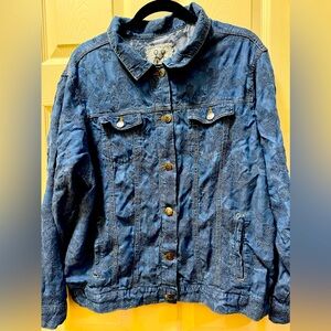 Women’s Johnny Was lightweight denim jacket.